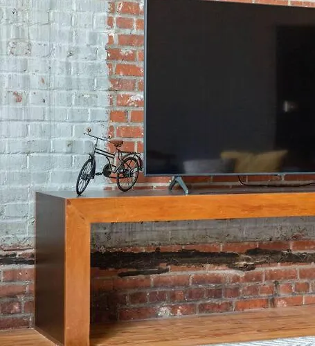 Cajun Stays-buchanan Loft #4